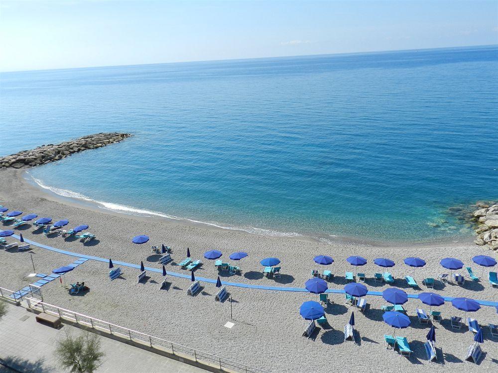 Hotel Il Mulino Capo dʼOrlando Kültér fotó