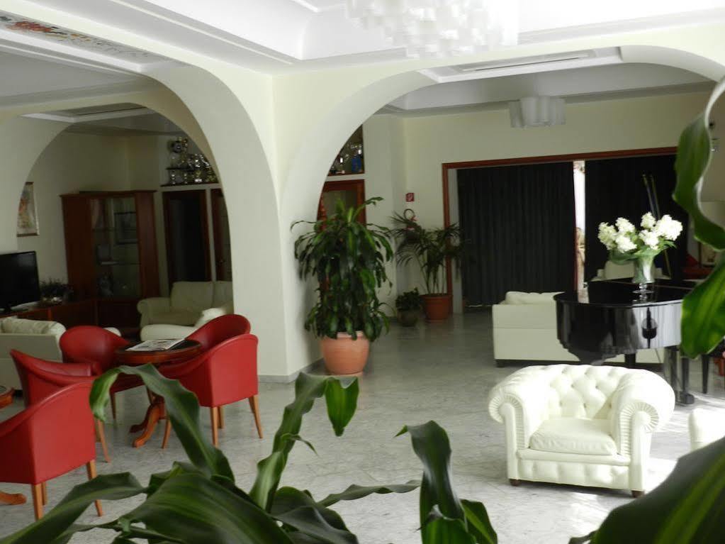 Hotel Il Mulino Capo dʼOrlando Kültér fotó